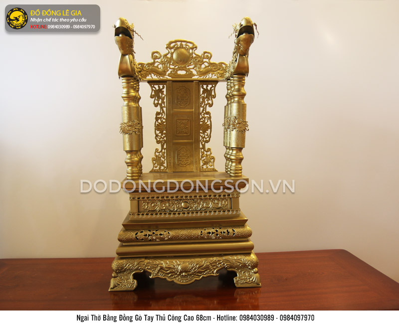 Ngai thờ bằng đồng cao 68cm