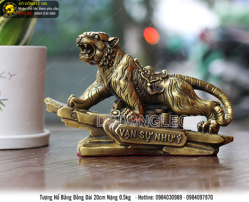 Tượng Hổ Vạn sự như ý bằng đồng dài 20cm