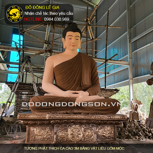 Tượng Phật Thích Ca Mâu Ni cao 3m bằng vật liệu gốm mộc